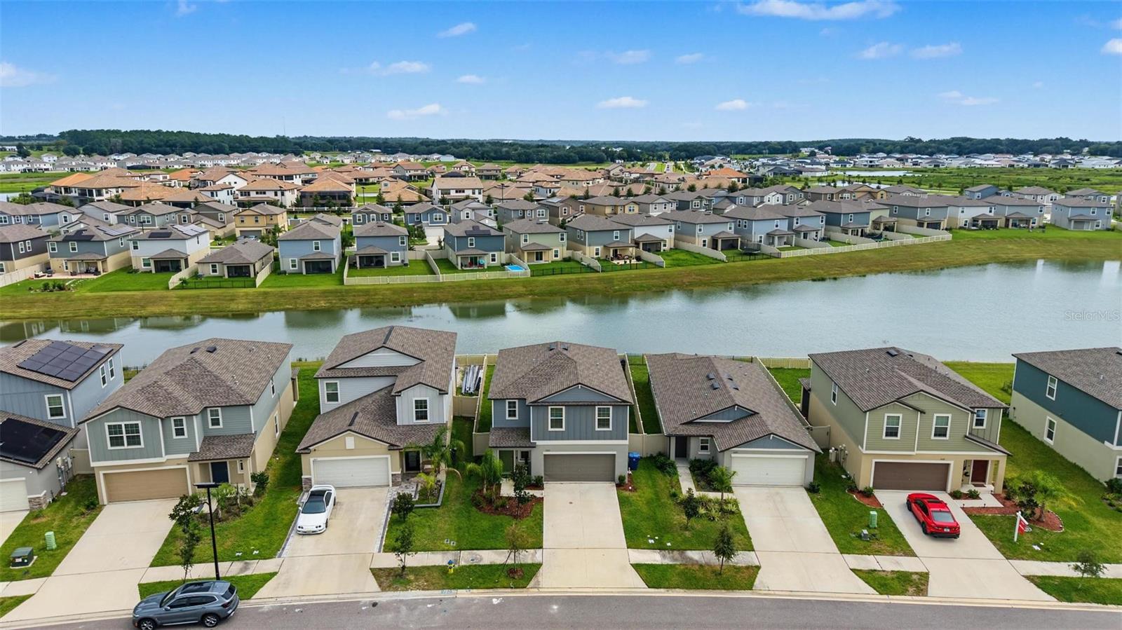 11621 RADIANT SHORE LOOP