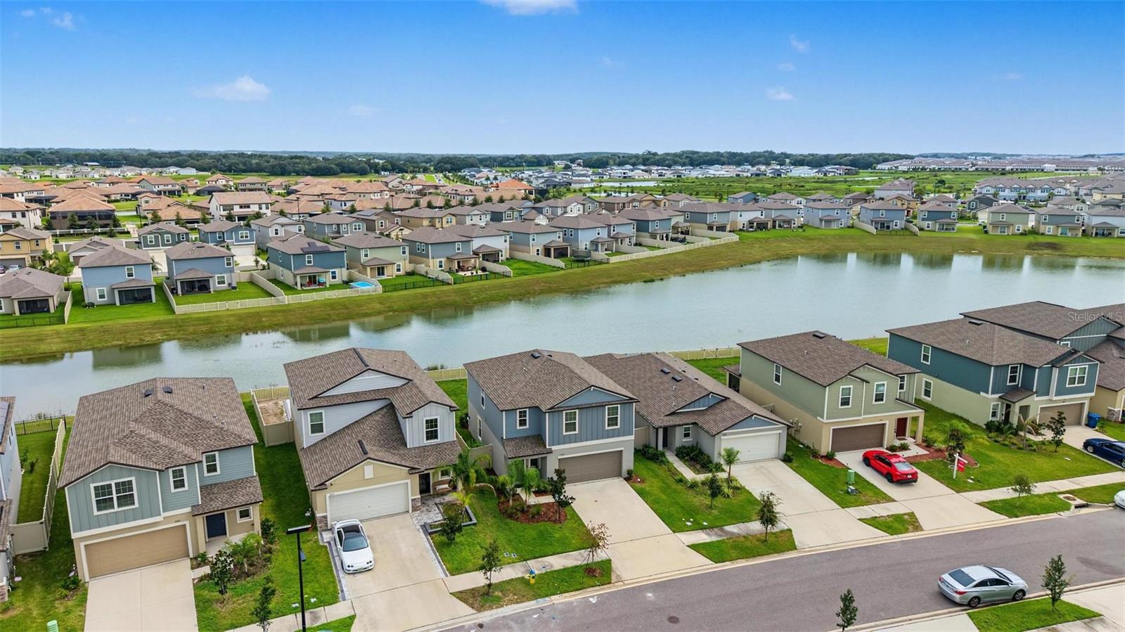 11621 RADIANT SHORE LOOP