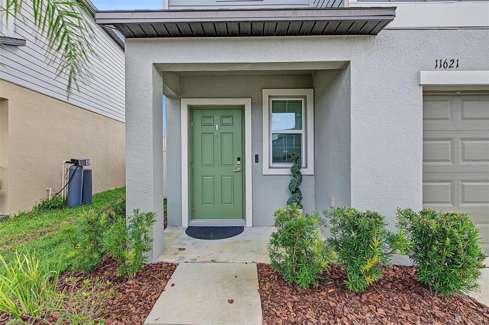 11621 RADIANT SHORE LOOP