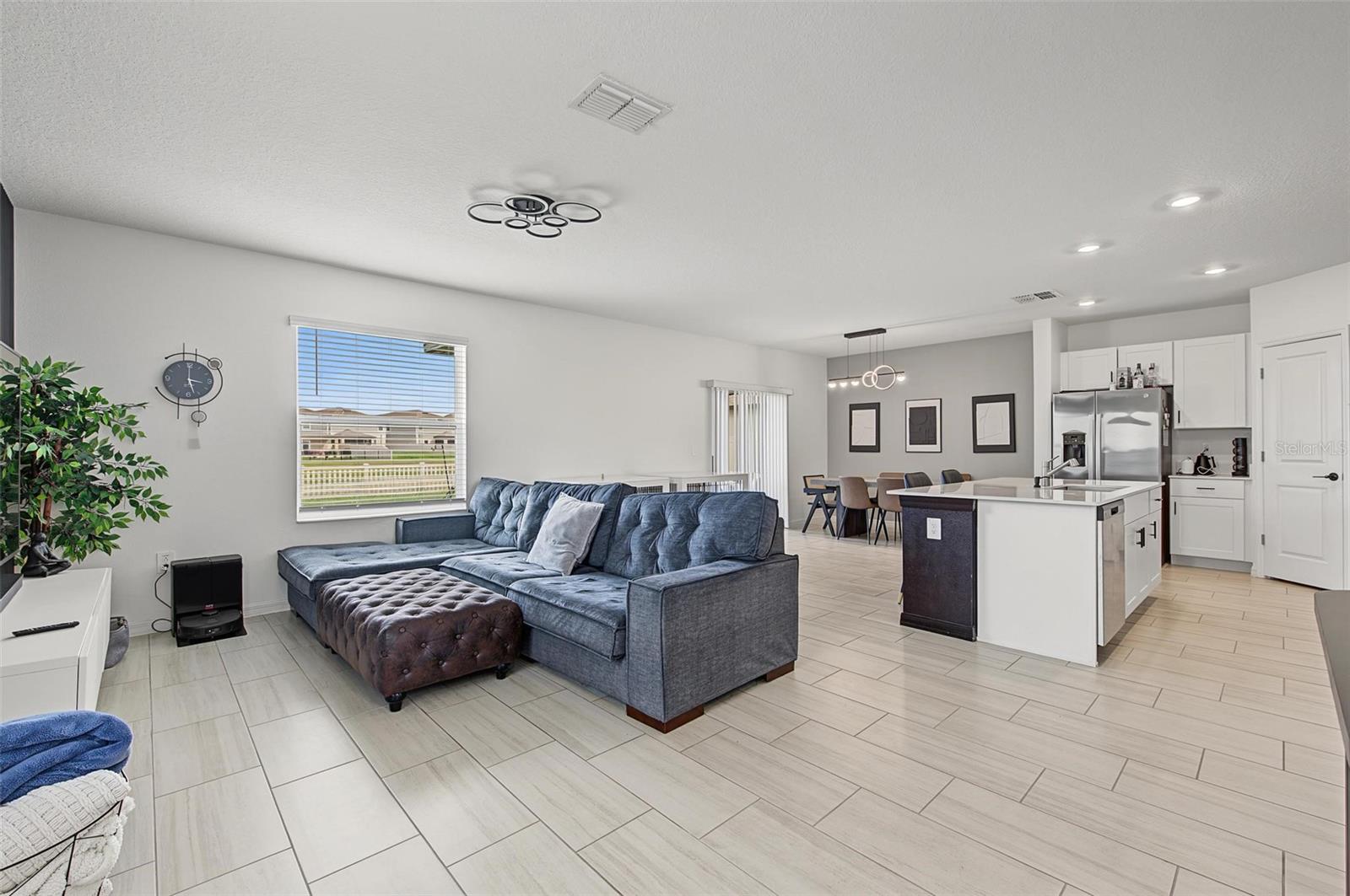 11621 RADIANT SHORE LOOP
