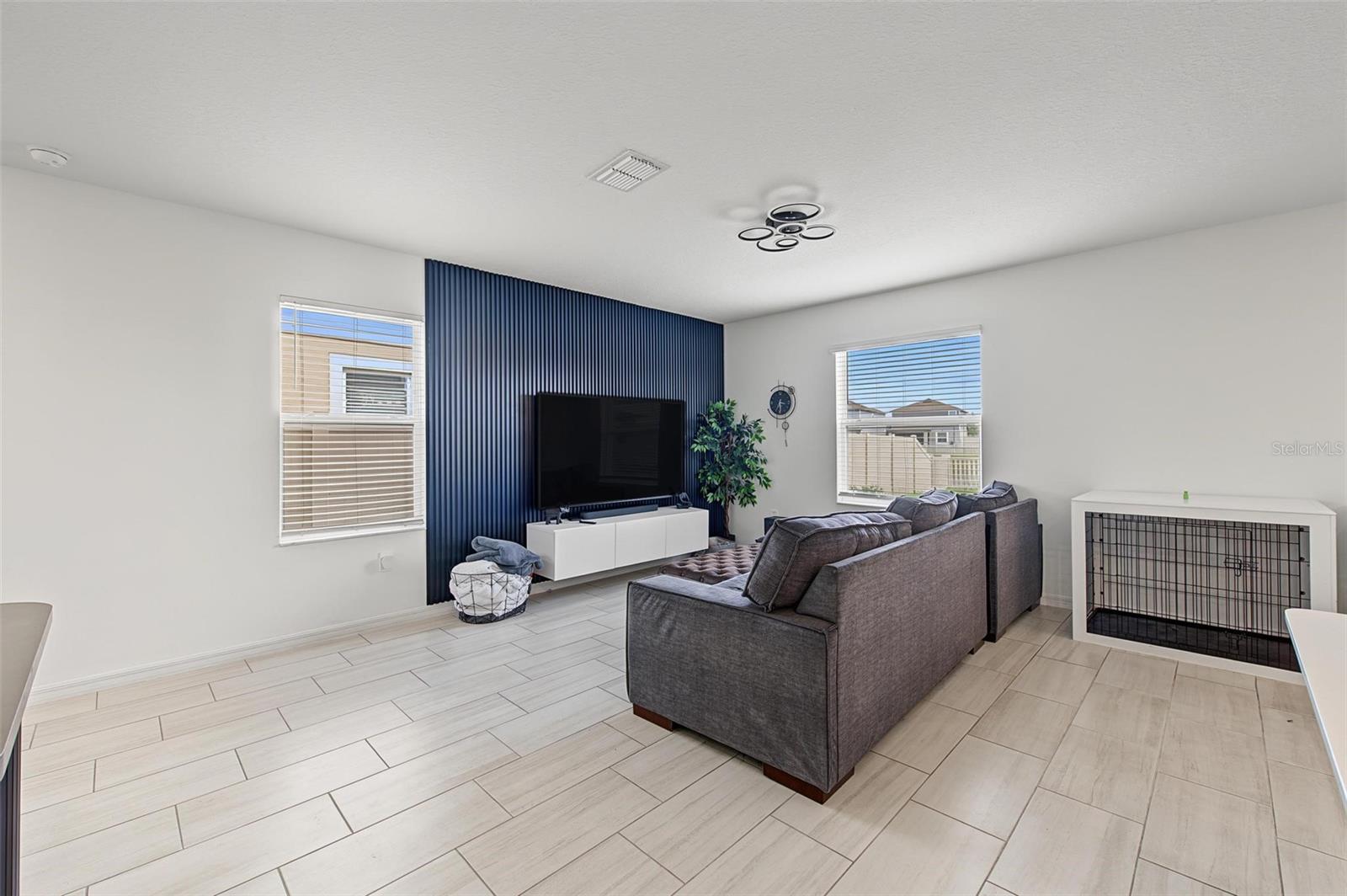 11621 RADIANT SHORE LOOP