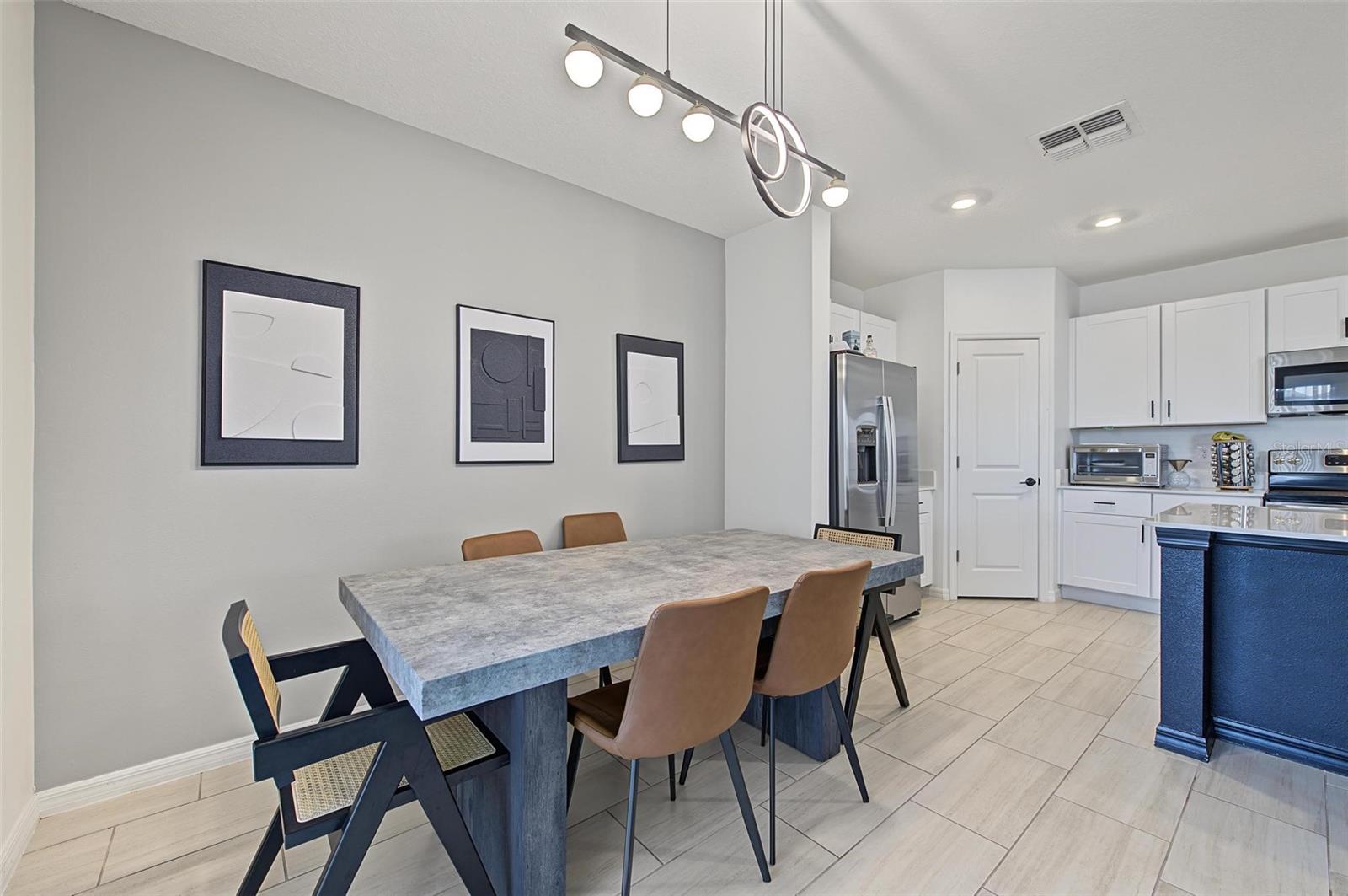 11621 RADIANT SHORE LOOP