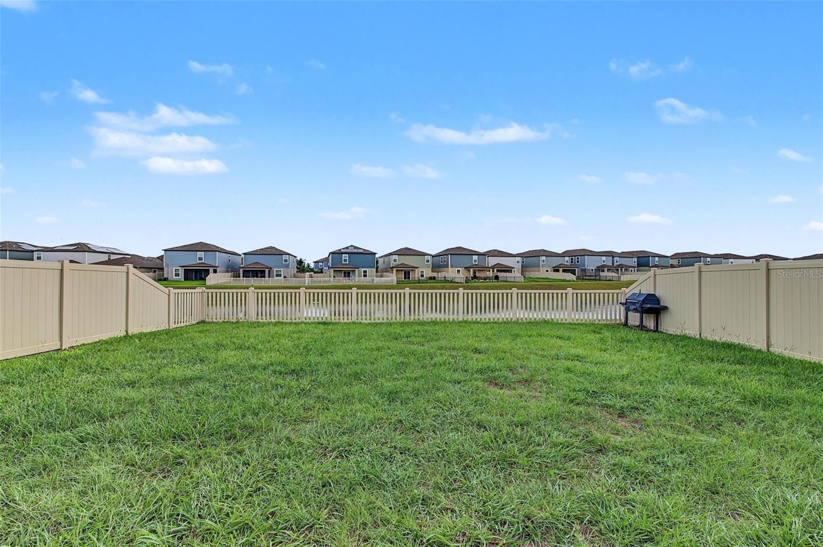 11621 RADIANT SHORE LOOP