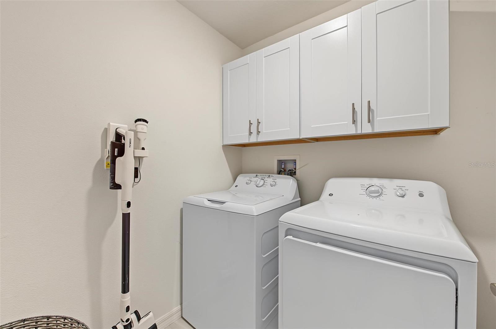 11621 RADIANT SHORE LOOP