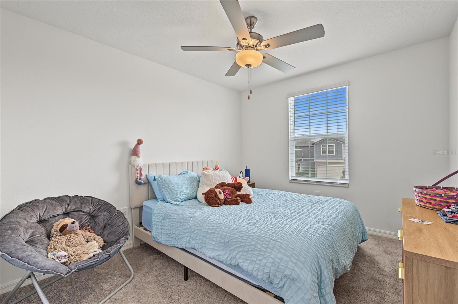 11621 RADIANT SHORE LOOP