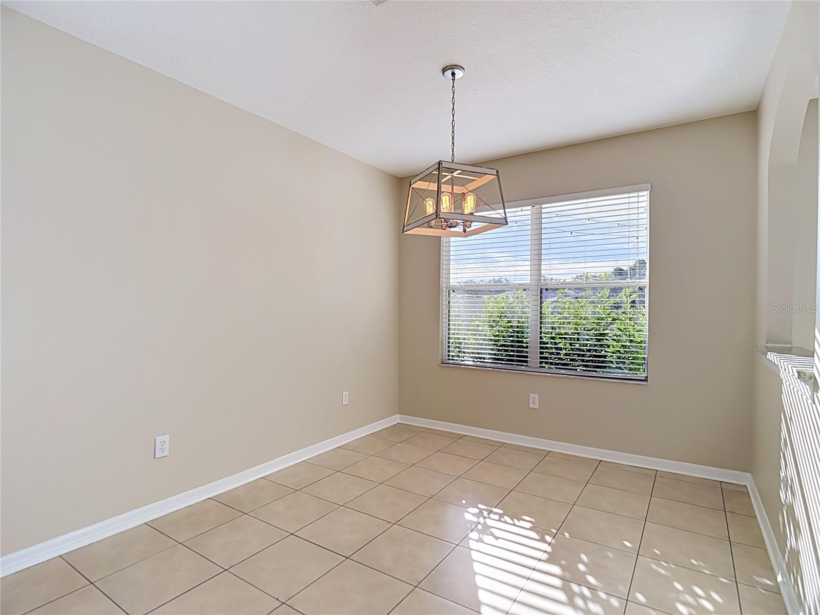 10016 PERTHSHIRE CIR