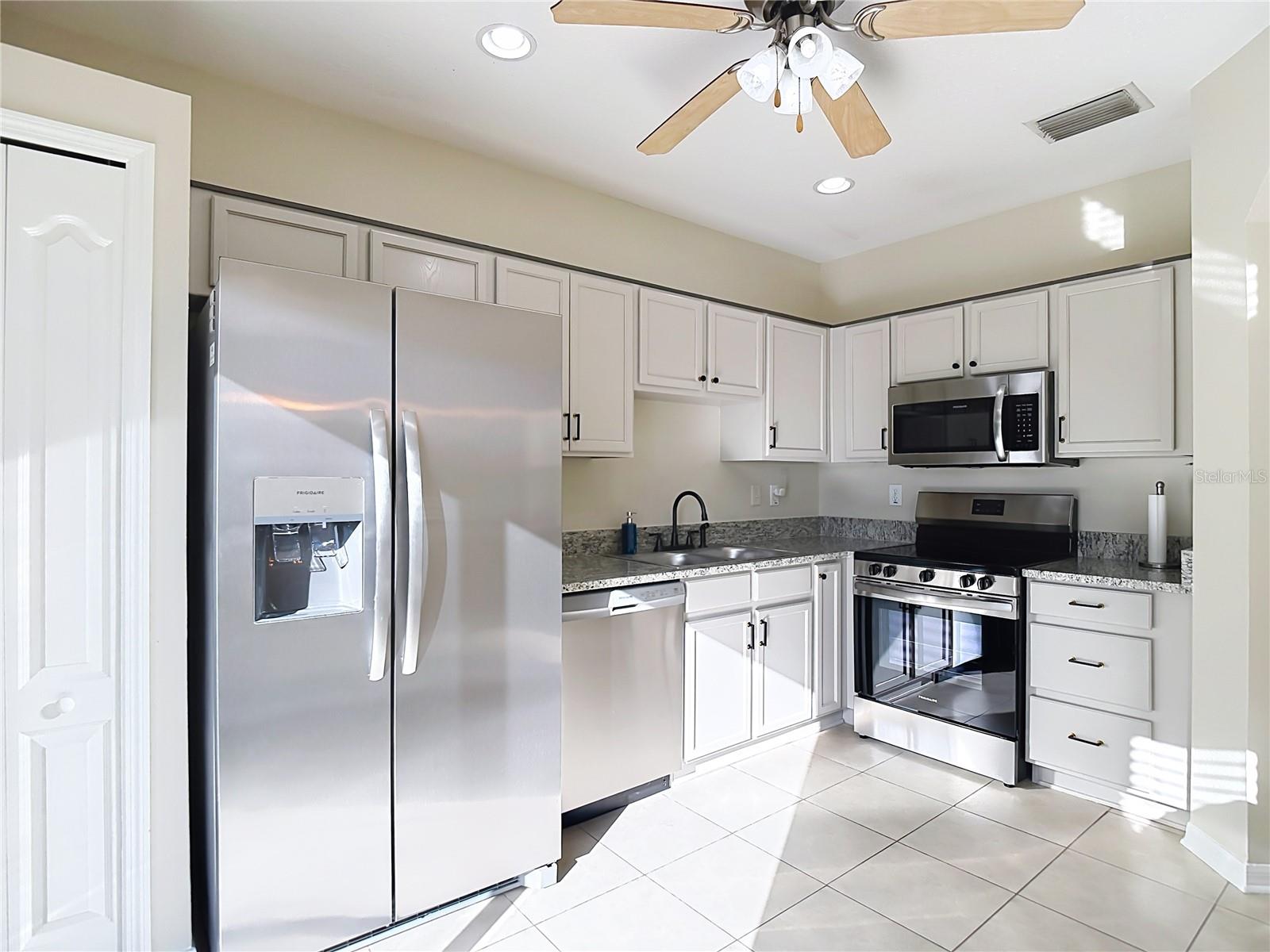 10016 PERTHSHIRE CIR