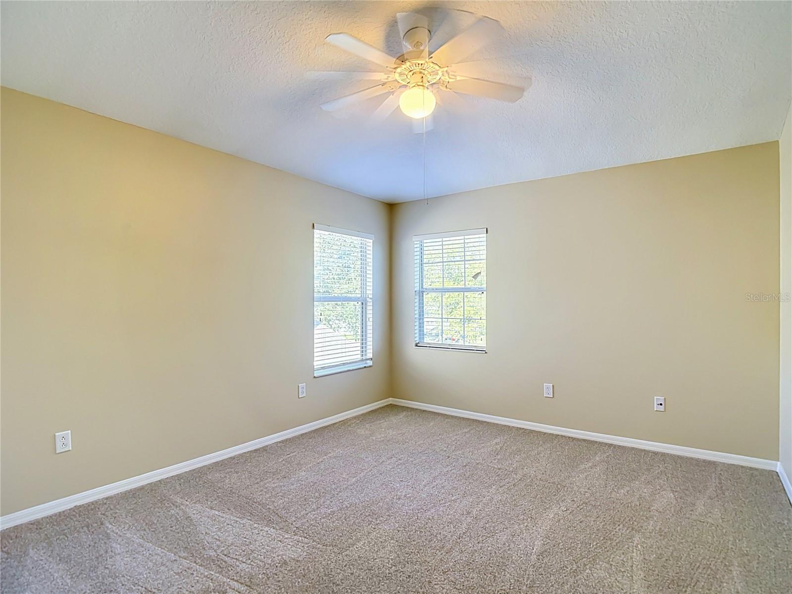 10016 PERTHSHIRE CIR