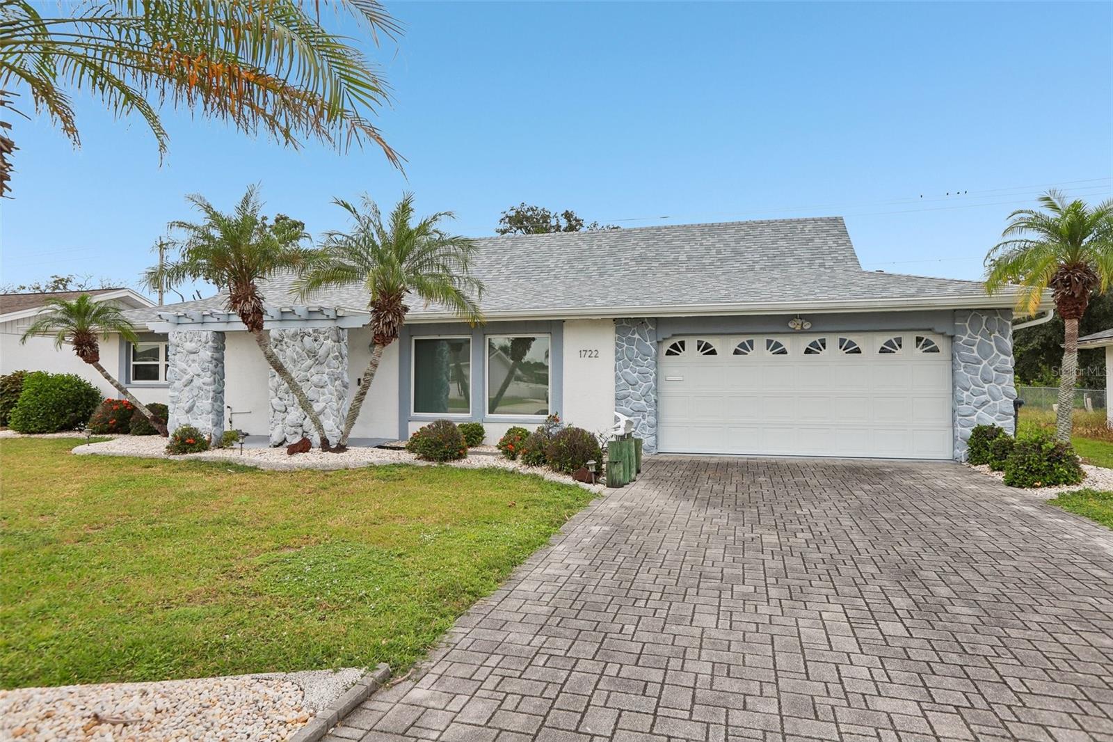 1722 W DEL WEBB BLVD