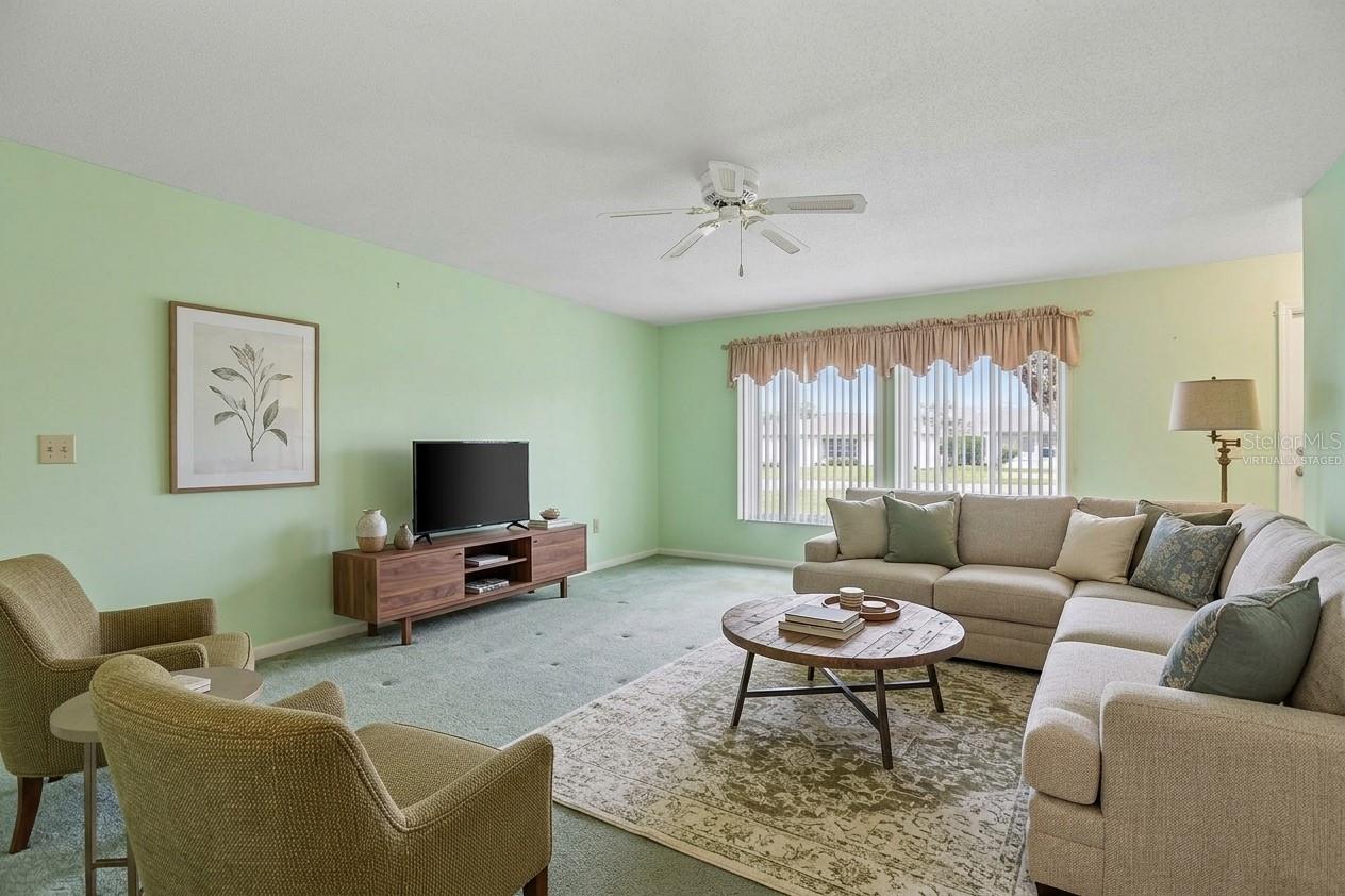 1722 W DEL WEBB BLVD
