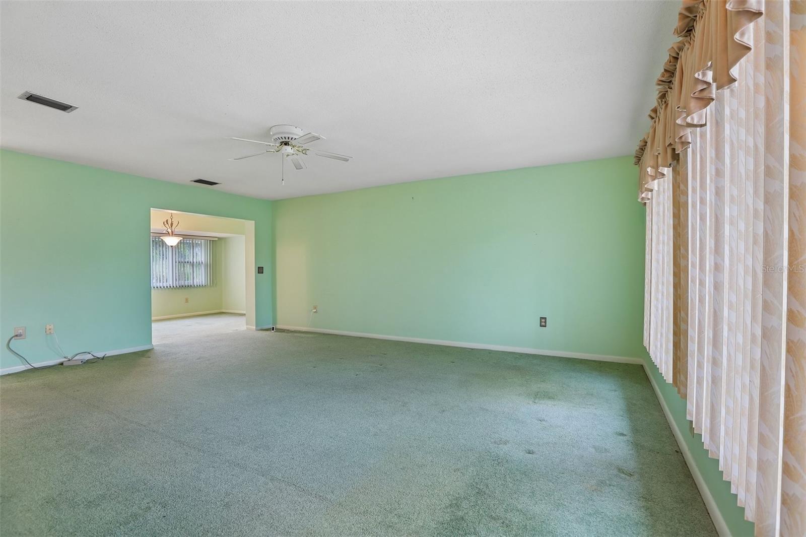 1722 W DEL WEBB BLVD