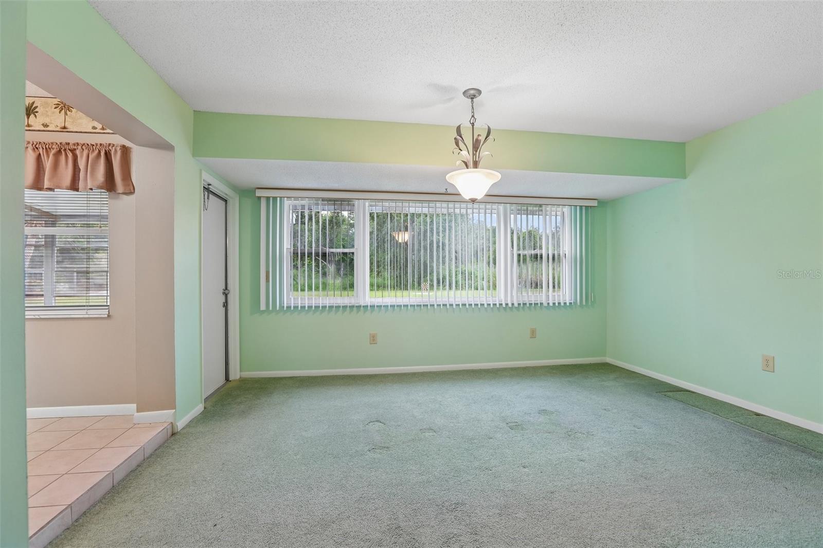 1722 W DEL WEBB BLVD