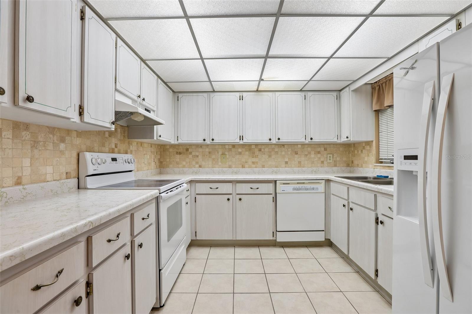1722 W DEL WEBB BLVD