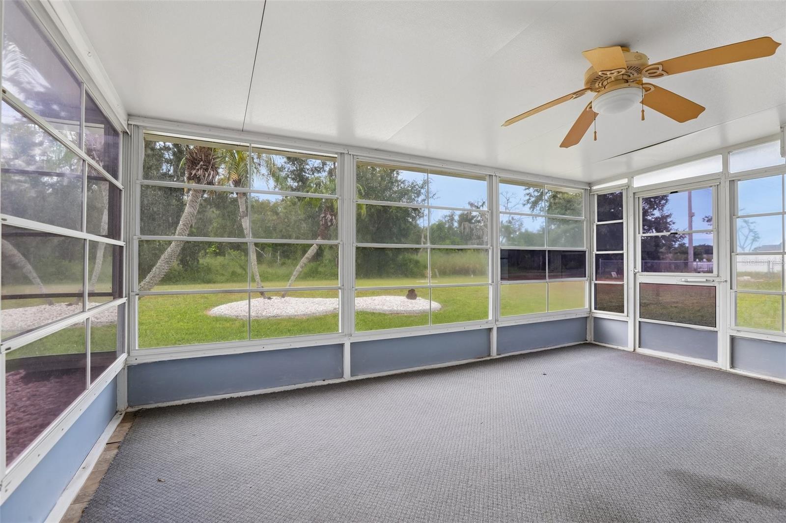 1722 W DEL WEBB BLVD