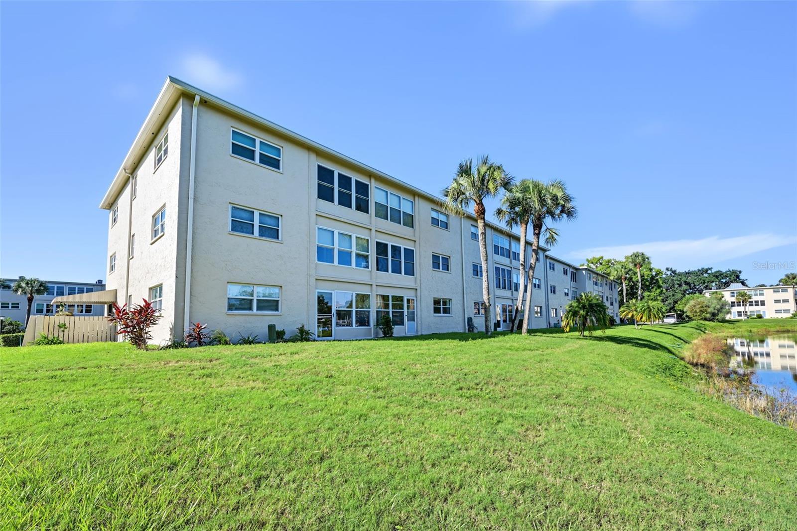936 VIRGINIA ST #306
