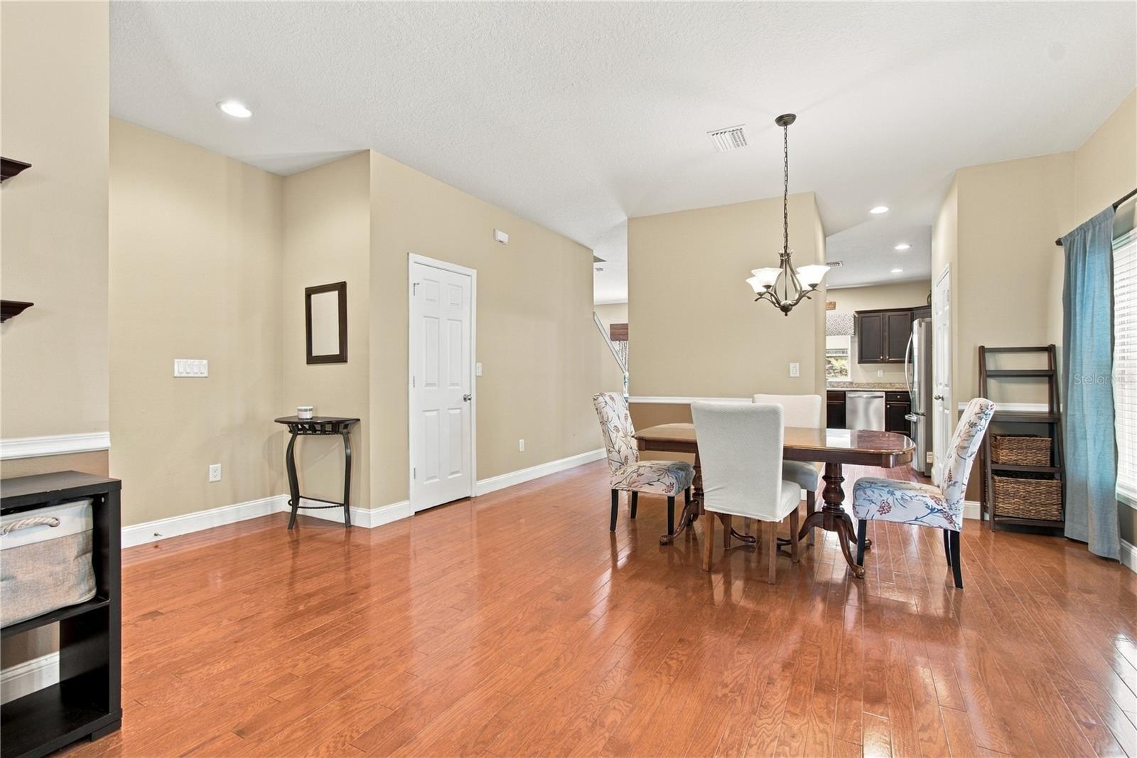 3161 WINGLEWOOD CIR