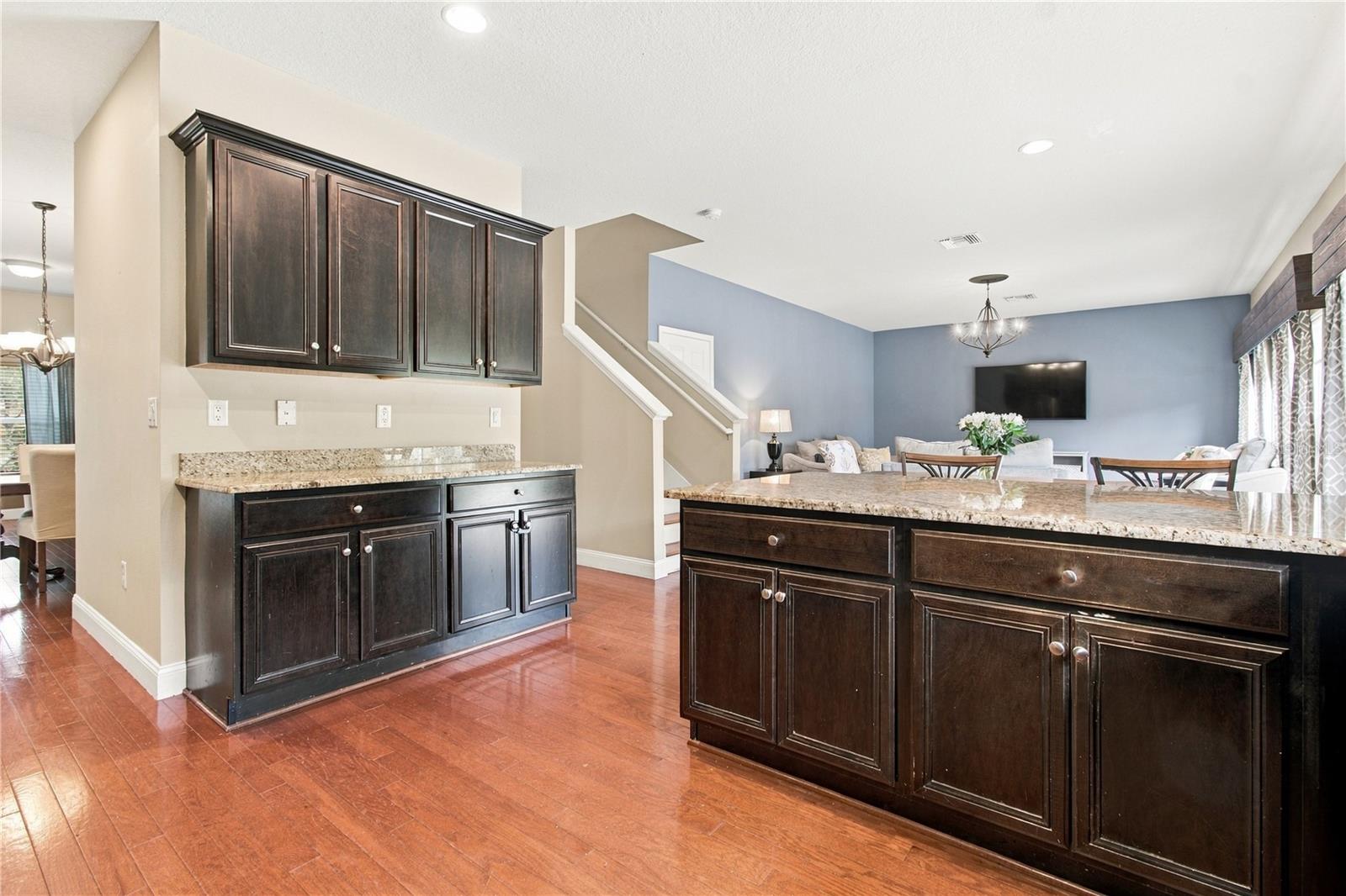 3161 WINGLEWOOD CIR