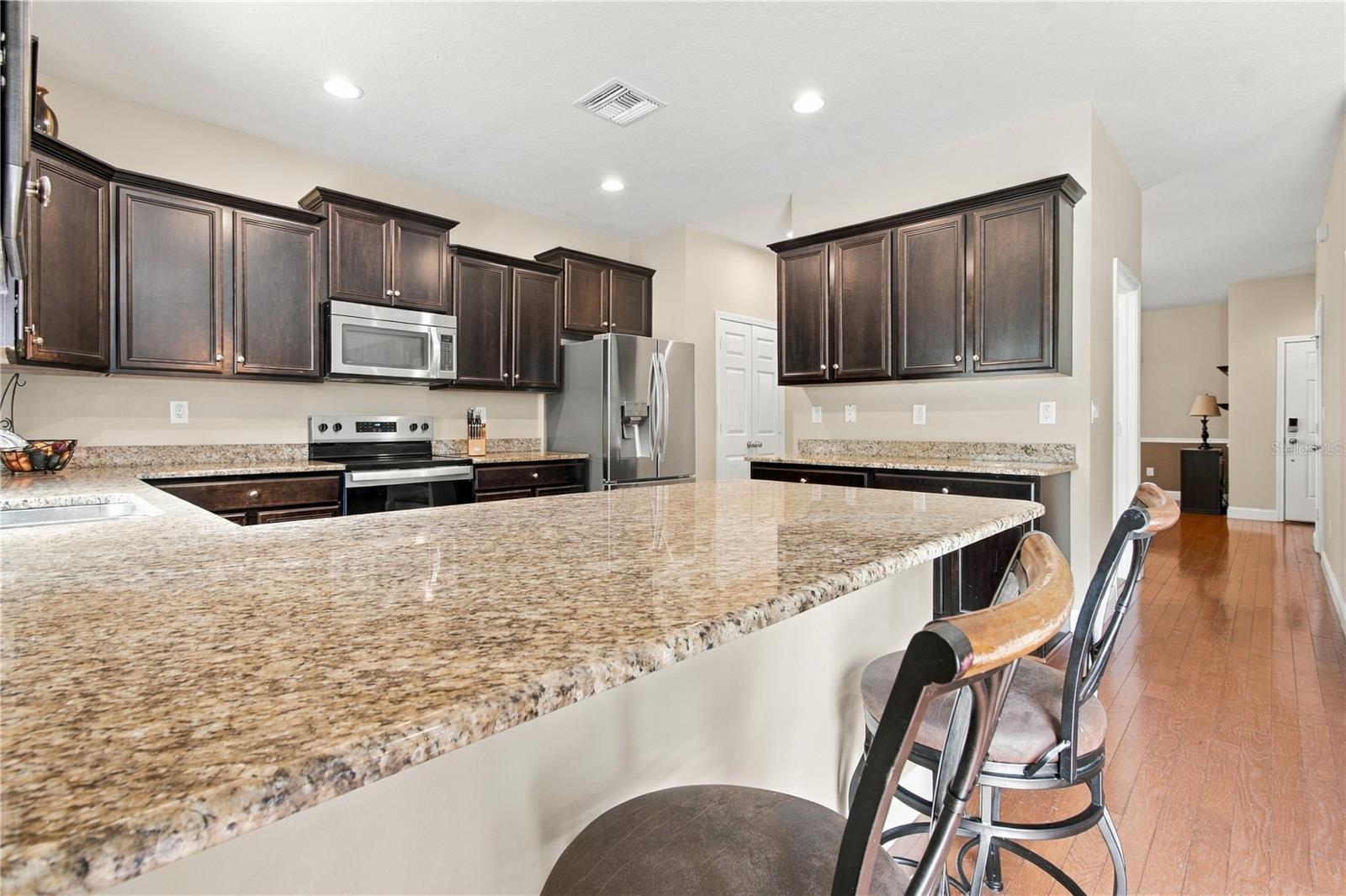 3161 WINGLEWOOD CIR