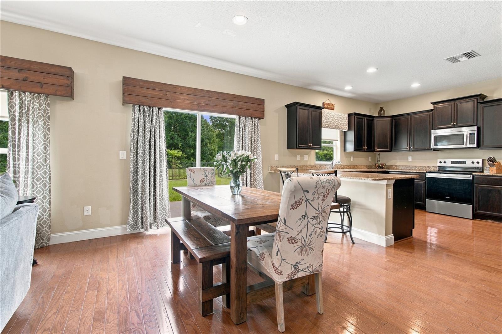 3161 WINGLEWOOD CIR