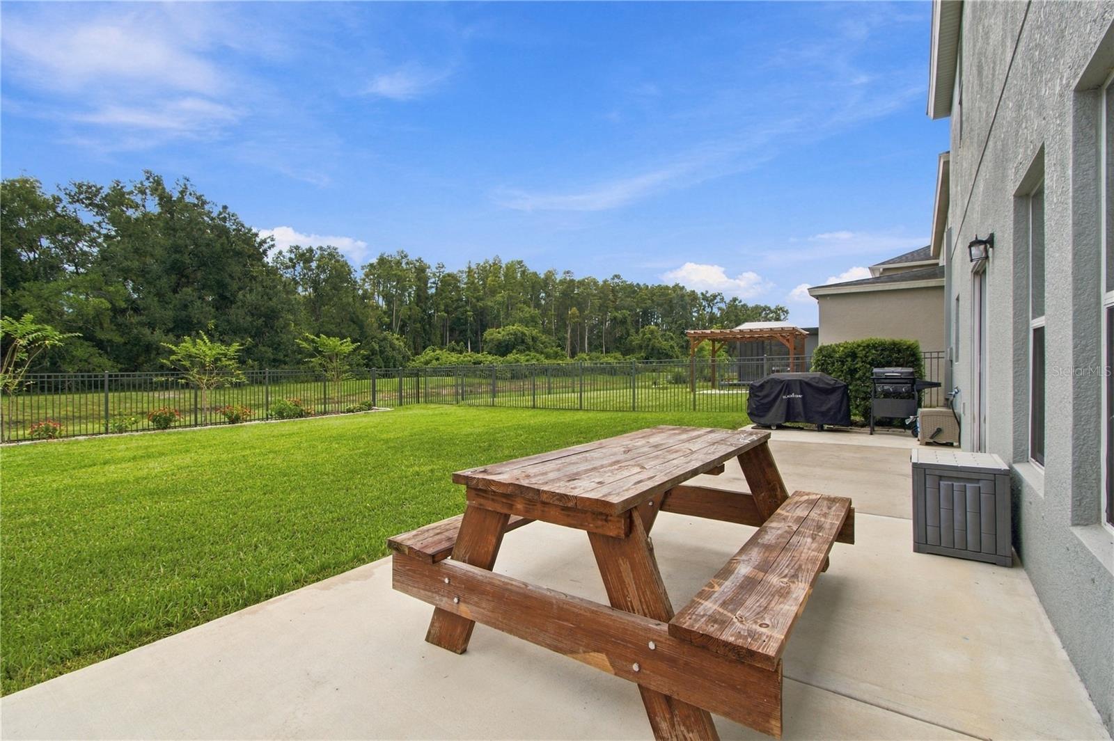 3161 WINGLEWOOD CIR