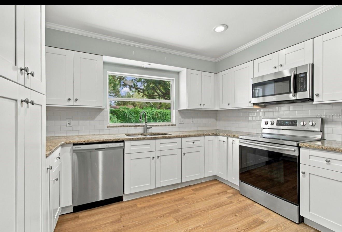 11626 CARROLLWOOD DR