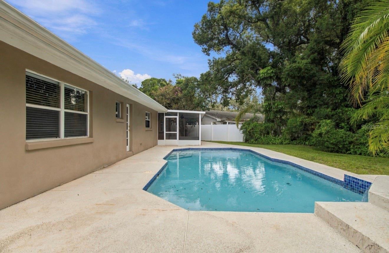11626 CARROLLWOOD DR