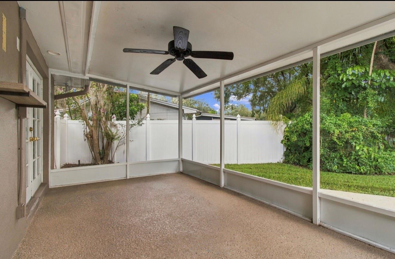 11626 CARROLLWOOD DR