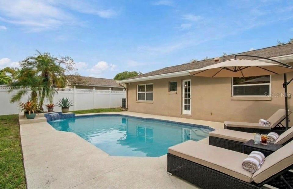 11626 CARROLLWOOD DR