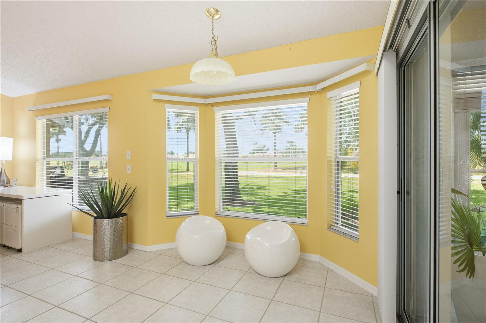 1213 FLORA VISTA ST