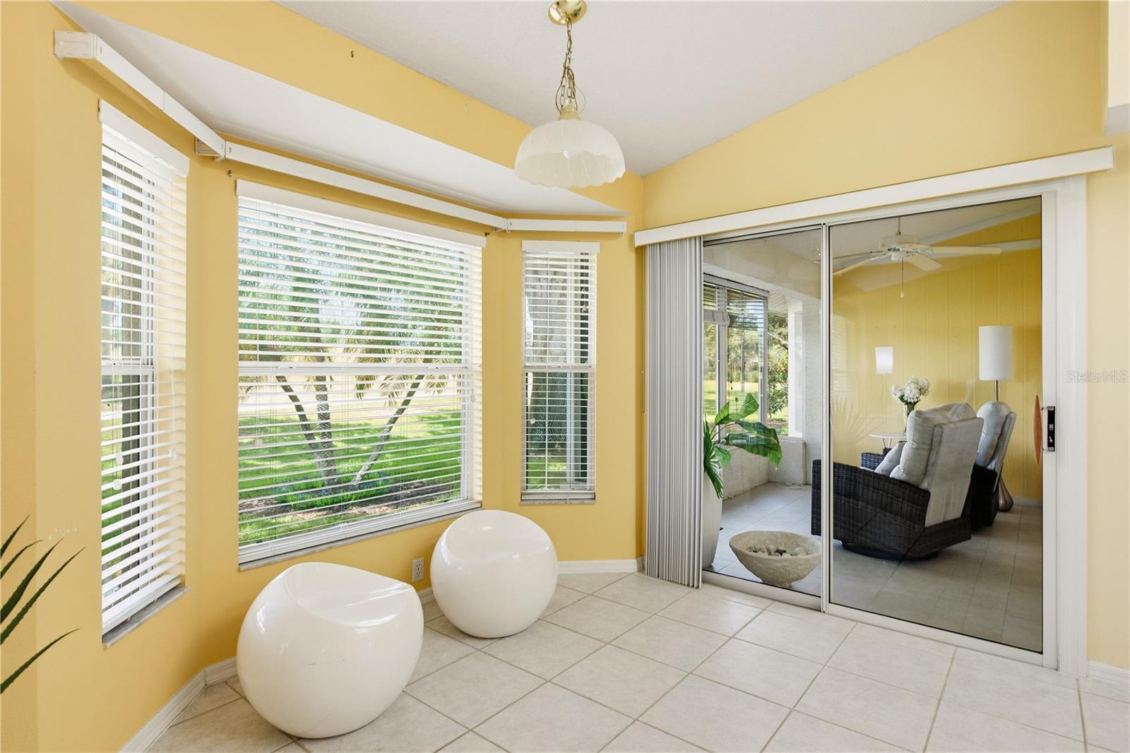 1213 FLORA VISTA ST