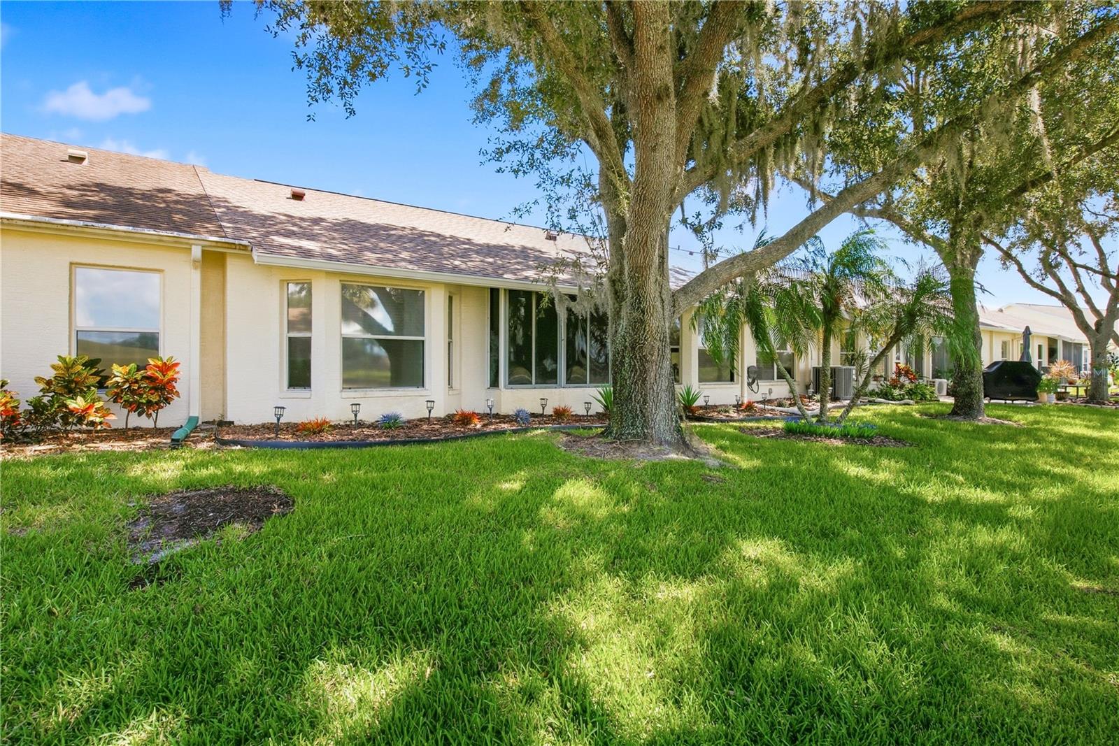 1213 FLORA VISTA ST