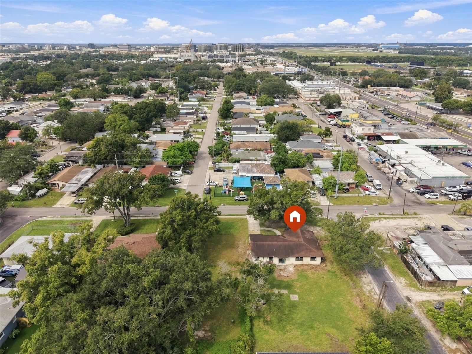 2709 N LINCOLN AVE