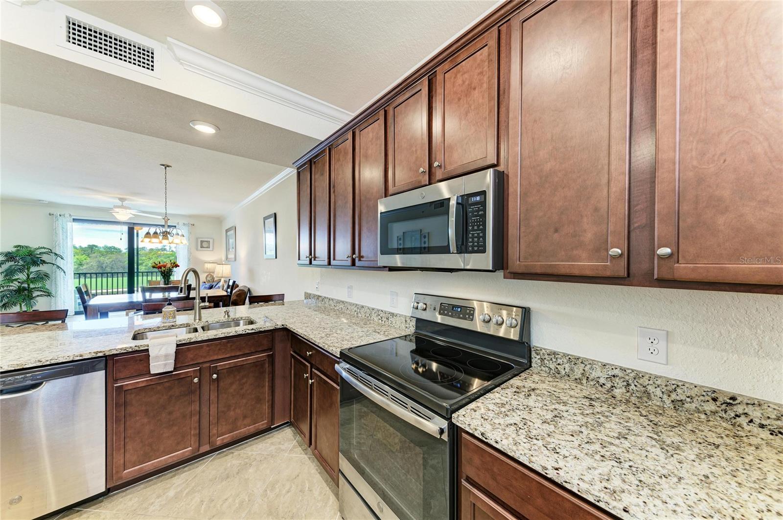 17108 VARDON TER #305