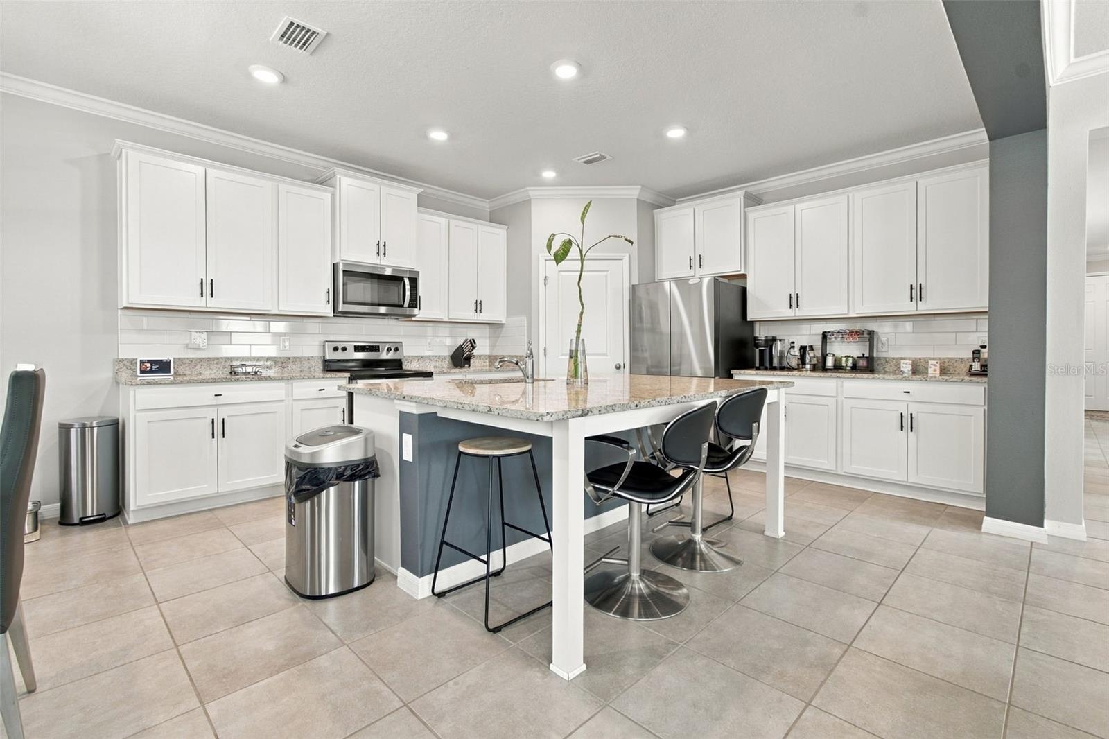 11035 LAXER CAY LOOP