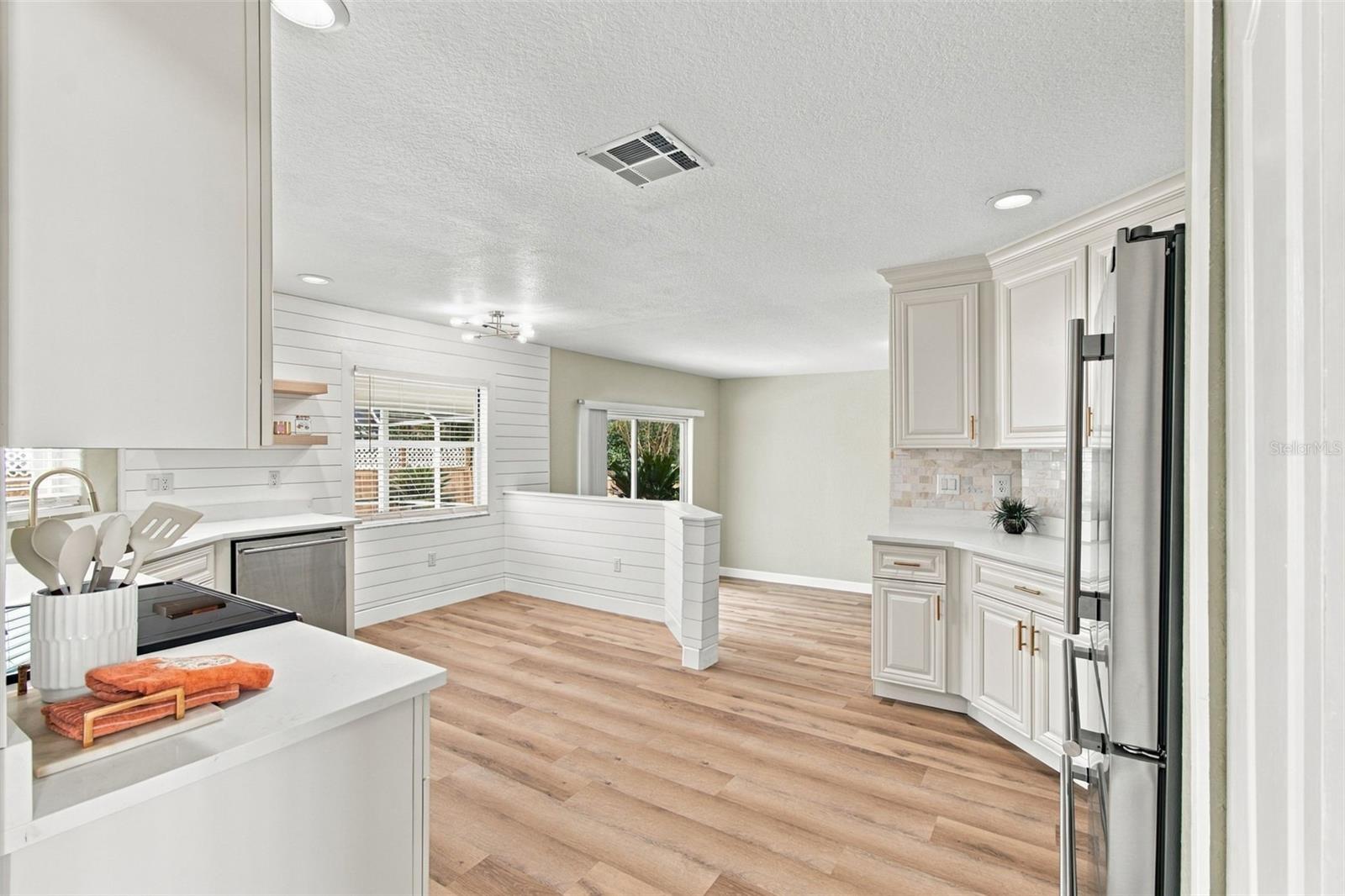 3829 COLD CREEK DR