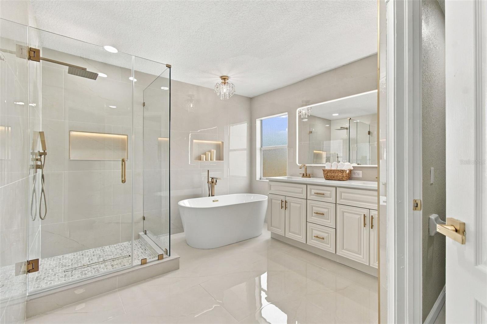 3829 COLD CREEK DR