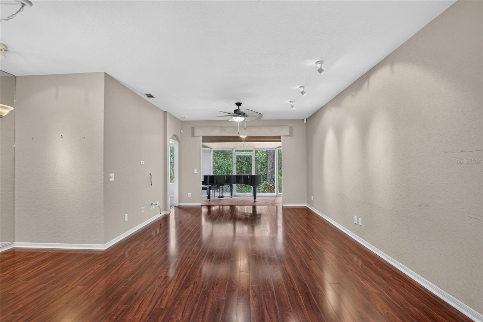1907 PRESERVATION DR #6