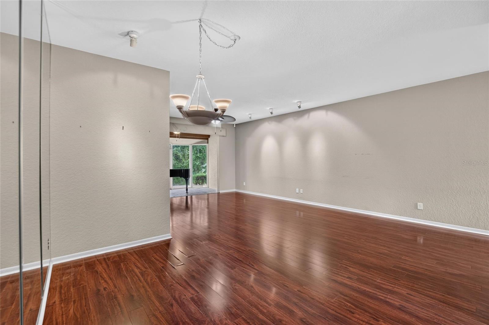 1907 PRESERVATION DR #6