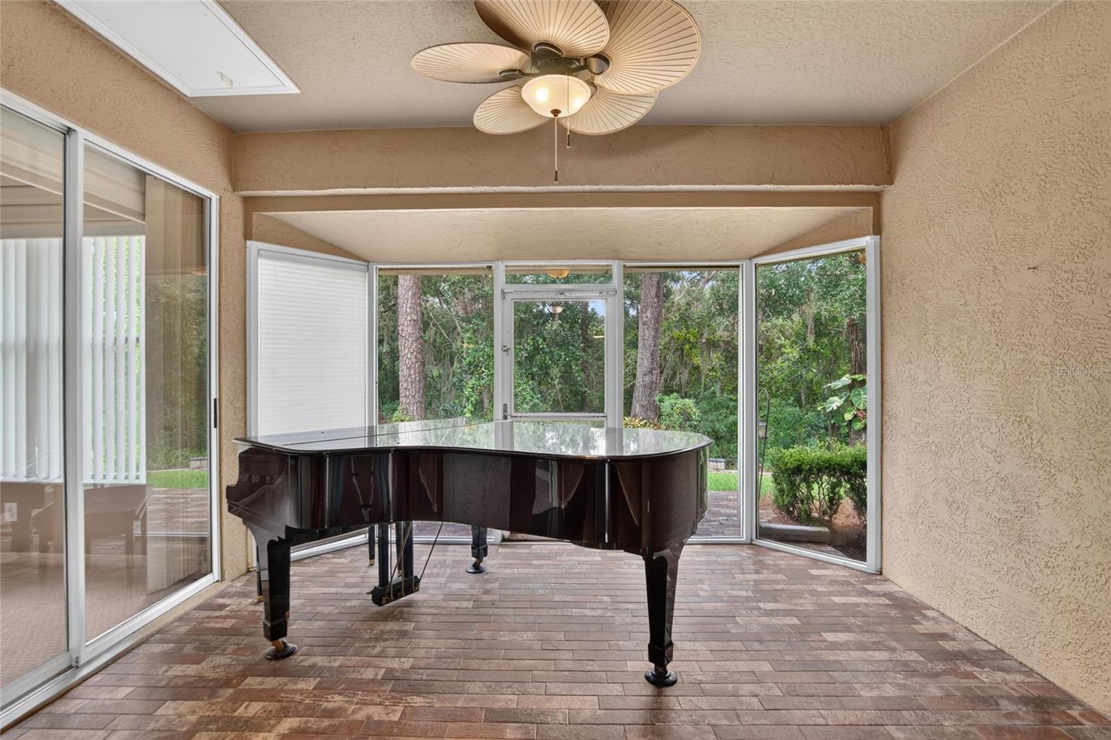 1907 PRESERVATION DR #6