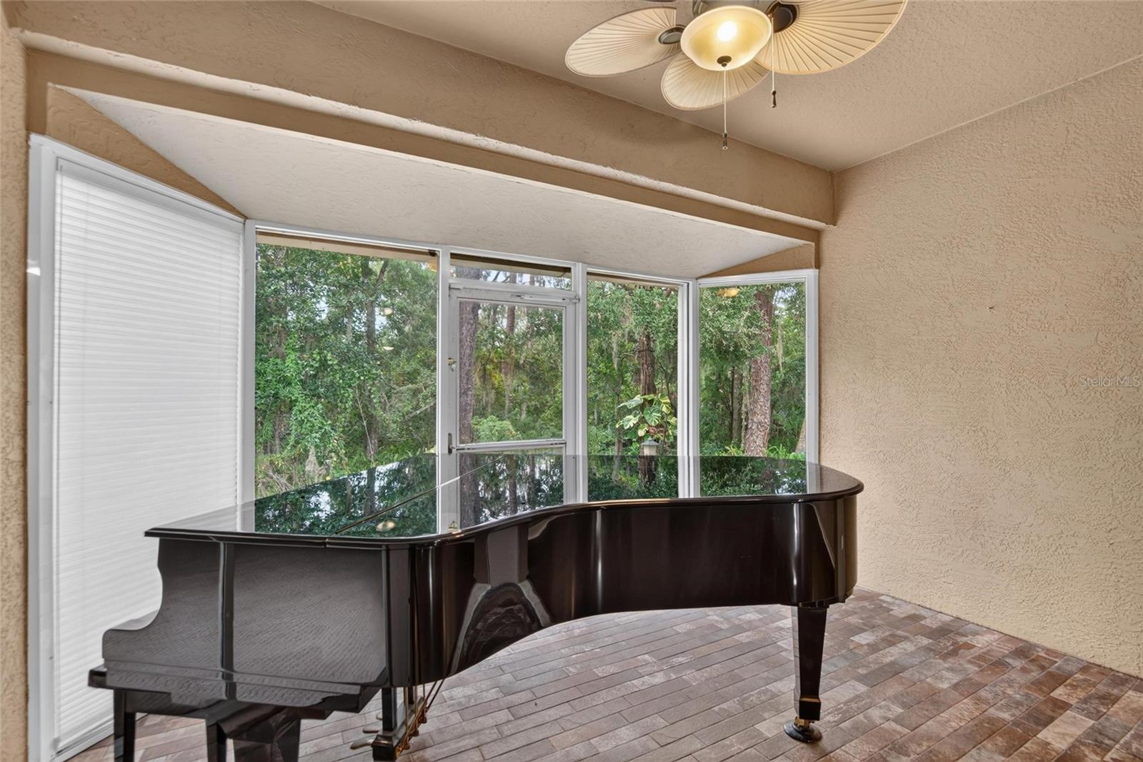 1907 PRESERVATION DR #6