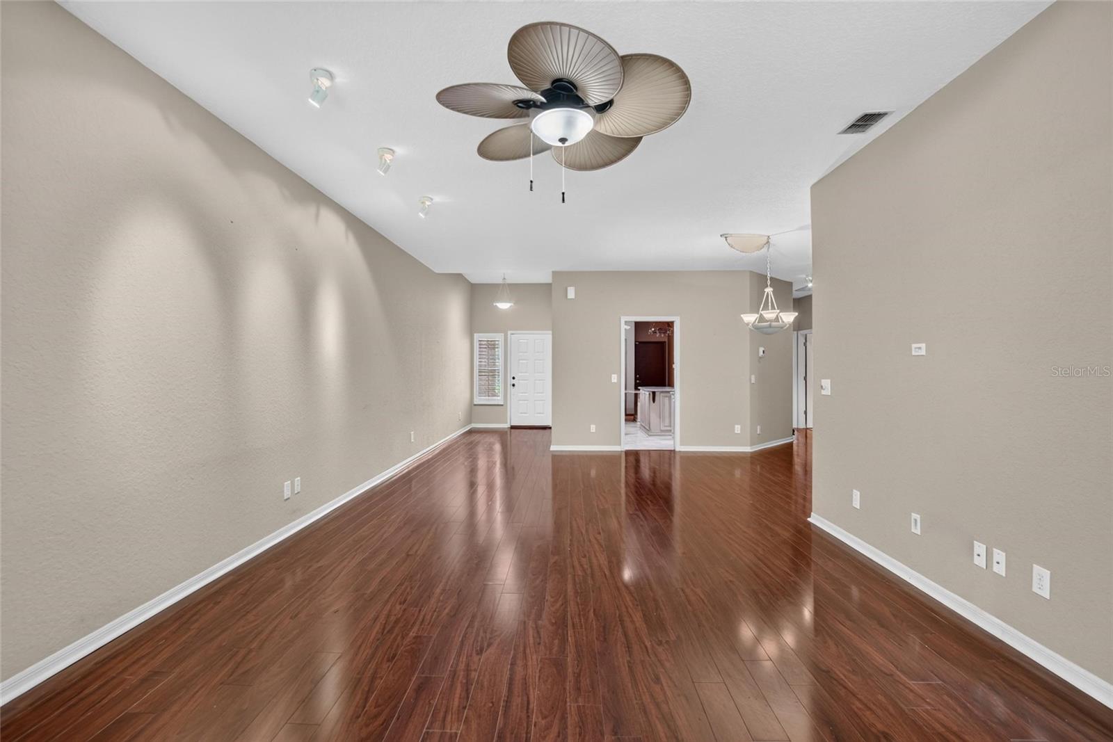 1907 PRESERVATION DR #6