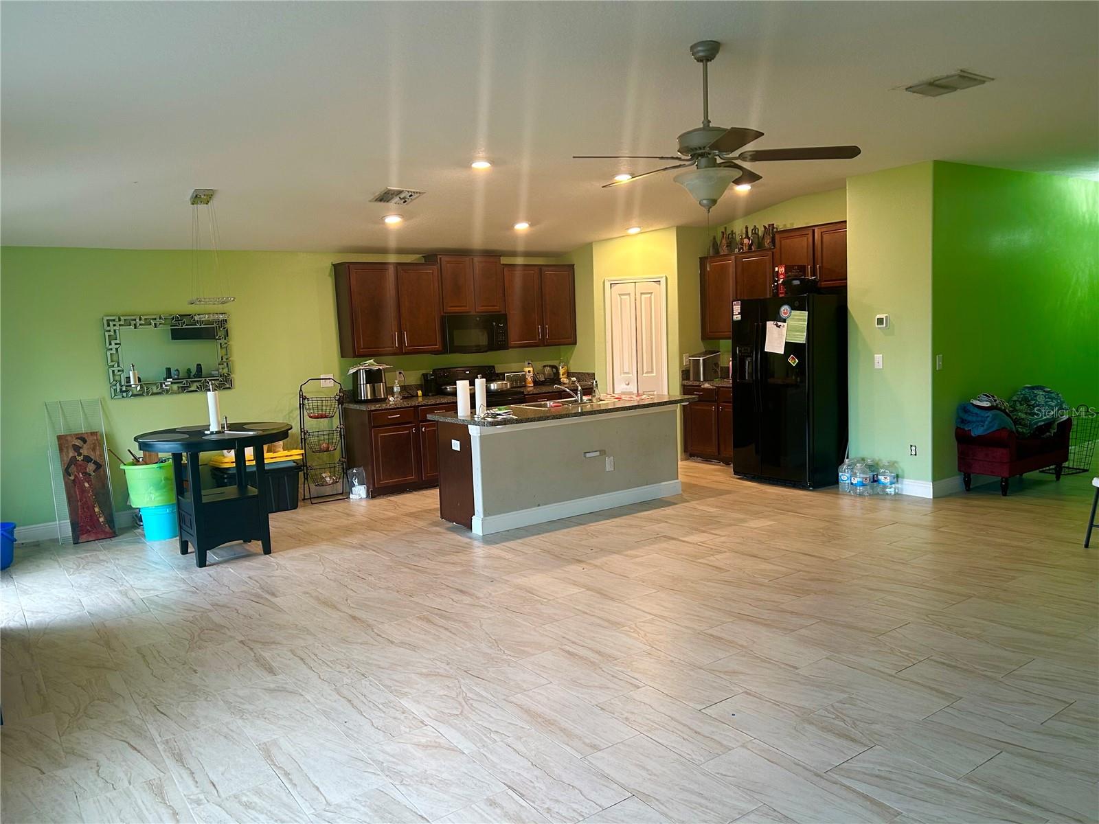 106 CASCADE BEND DR