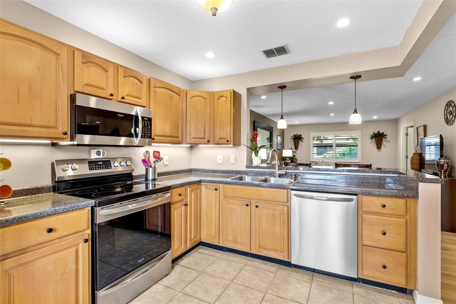 2925 BOXWOOD CT