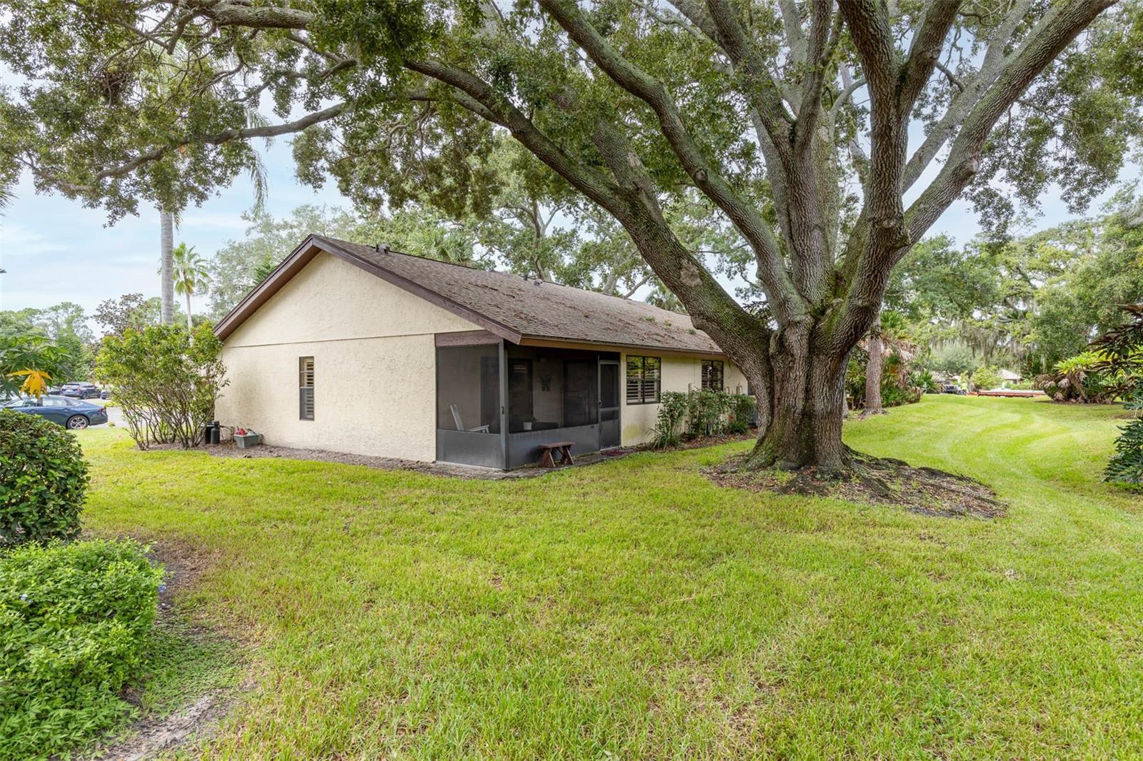 2925 BOXWOOD CT