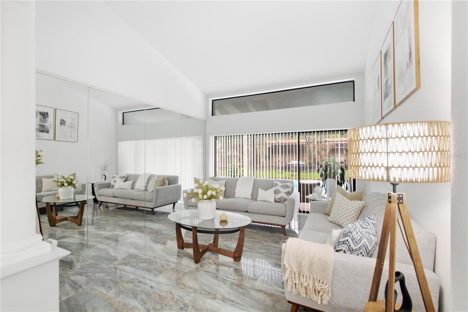 2621 BRIDLE DR