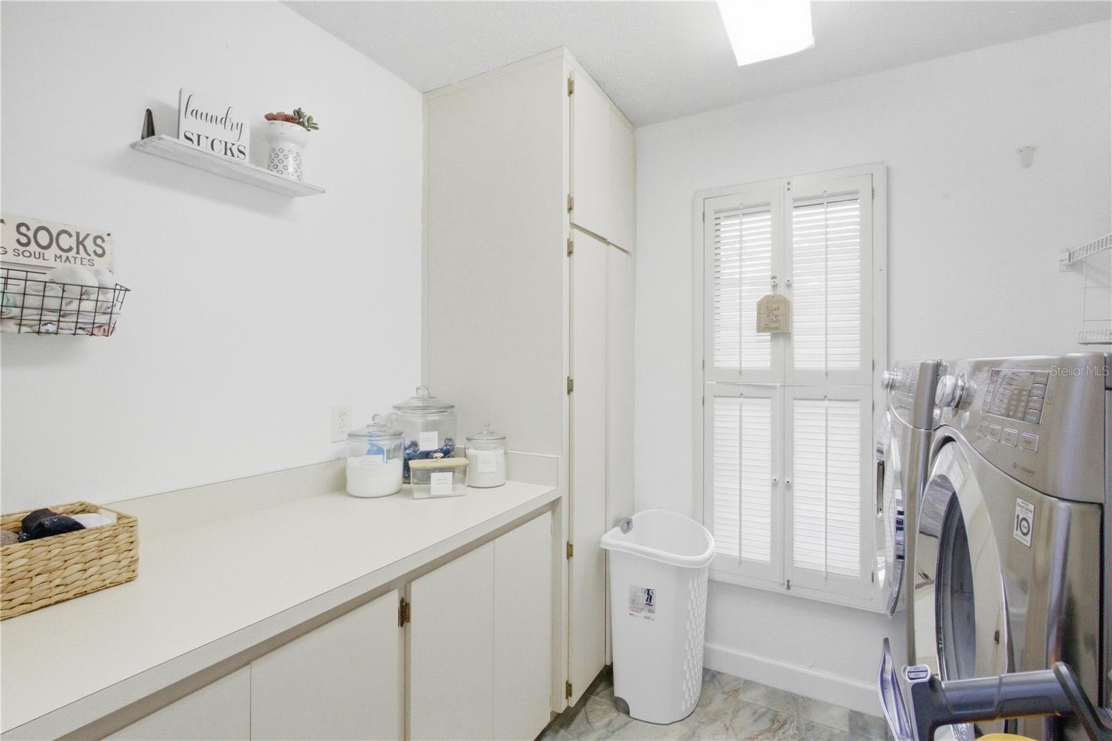 2621 BRIDLE DR