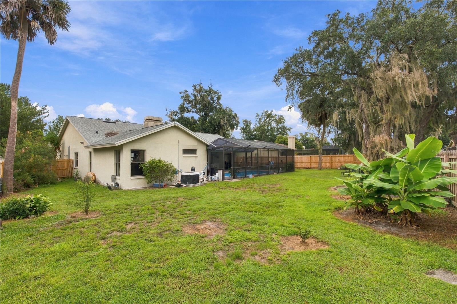 2621 BRIDLE DR
