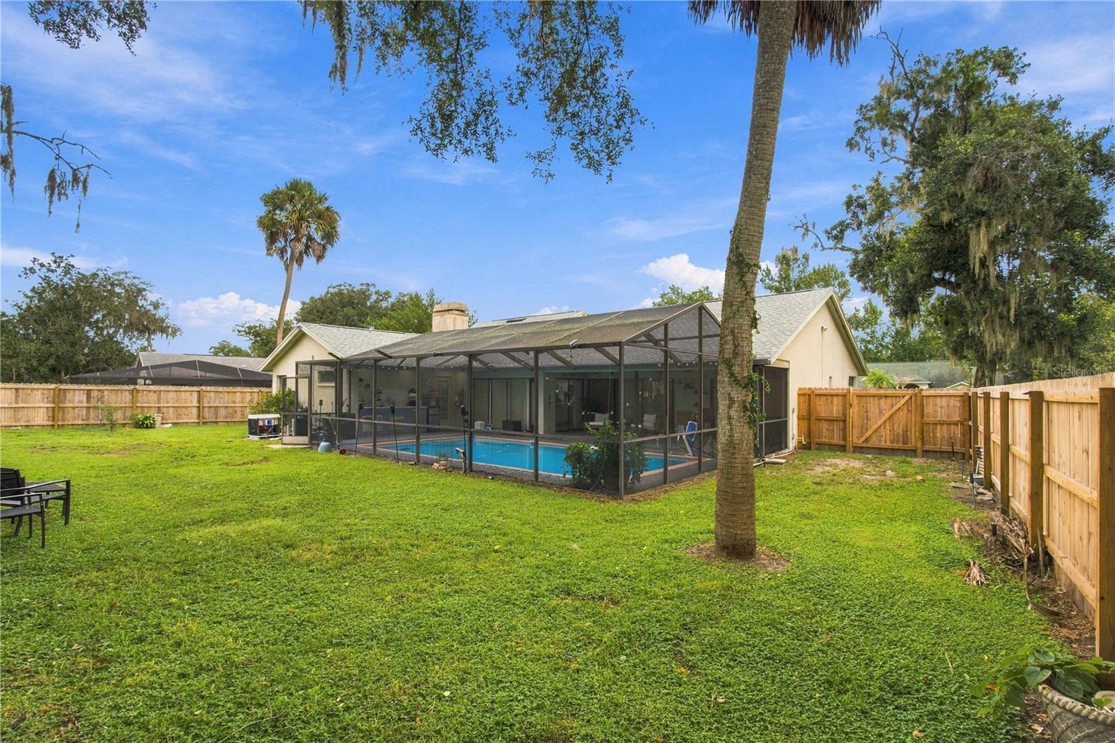2621 BRIDLE DR