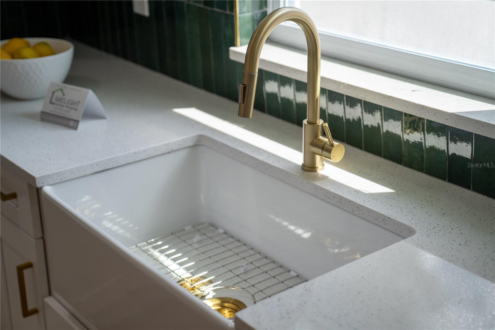 1255 E LAZY LAKE RD