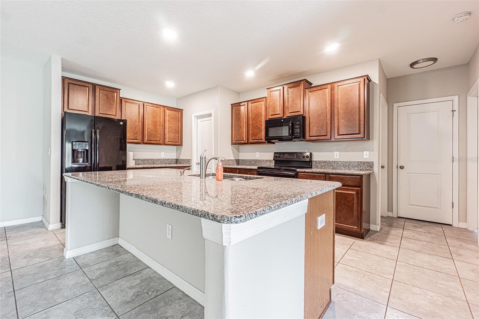 17009 PEACEFUL VALLEY DR